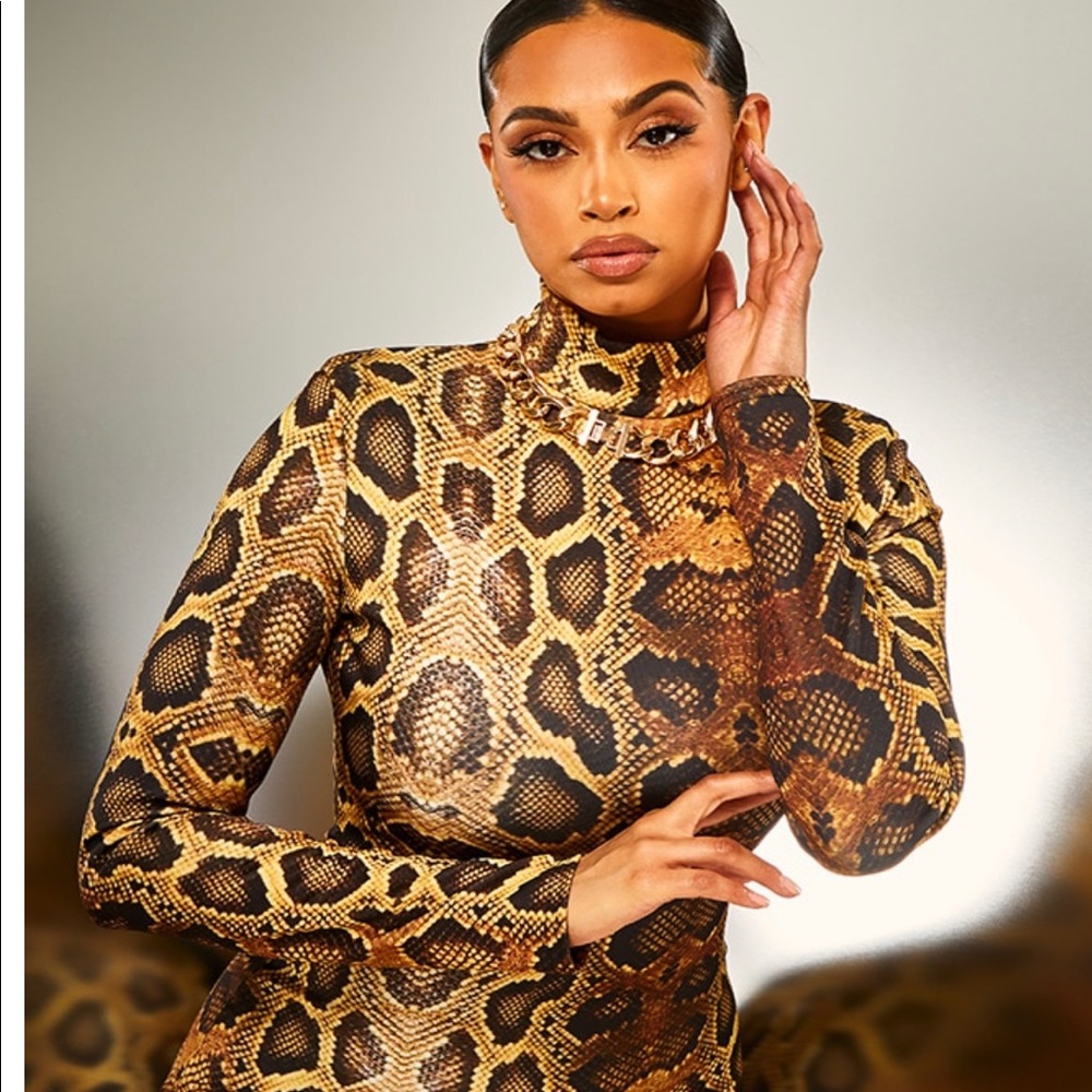 Snakeskin Shape / Bodycon PrettyLittleThing Dress. Size 10. Never worn.
